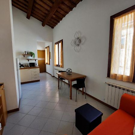 Appartamento In Centro Free Wi-Fi, Self Check-In Forli Luaran gambar