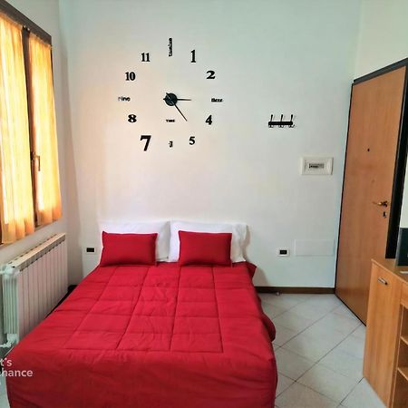 Appartamento In Centro Free Wi-Fi, Self Check-In Forli Luaran gambar