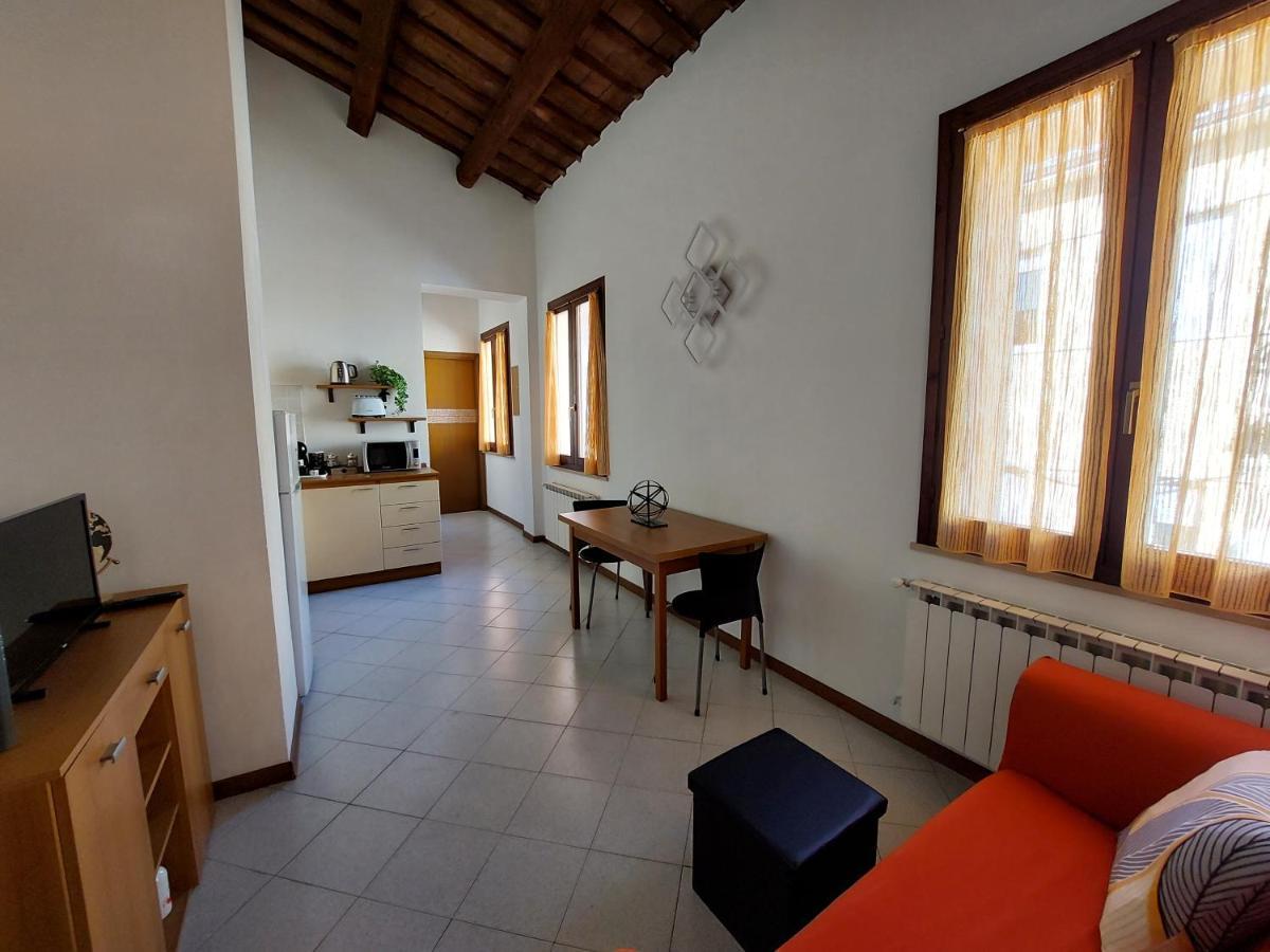 Appartamento In Centro Free Wi-Fi, Self Check-In Forli Luaran gambar