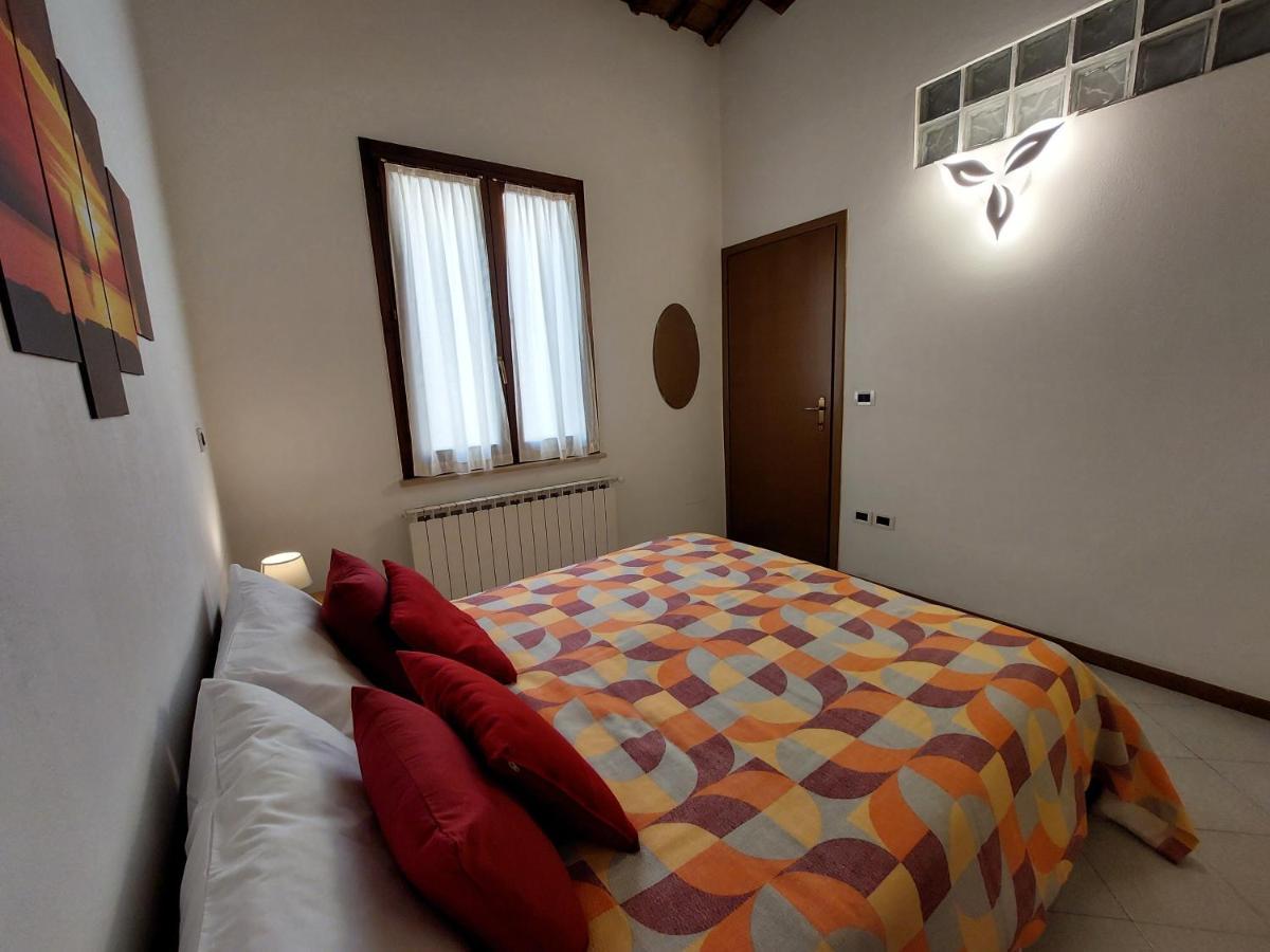 Appartamento In Centro Free Wi-Fi, Self Check-In Forli Luaran gambar